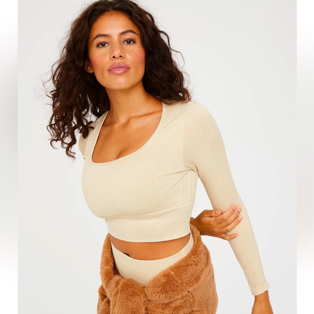 Offline by Aerie Tan/ Cream Cropped Long Sleeve Top Ribbed NWT Size X-Large